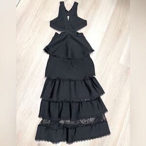 Anne-Louise Elegant Black Tiered Lace maxi dress